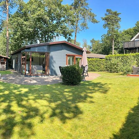 Dubbele Chalet Op Recreatiepark Topparken Op De Veluwe In Beekbergen Met Grote Vrije Tuin En Eigen Parkeerplaats Zewnętrze zdjęcie