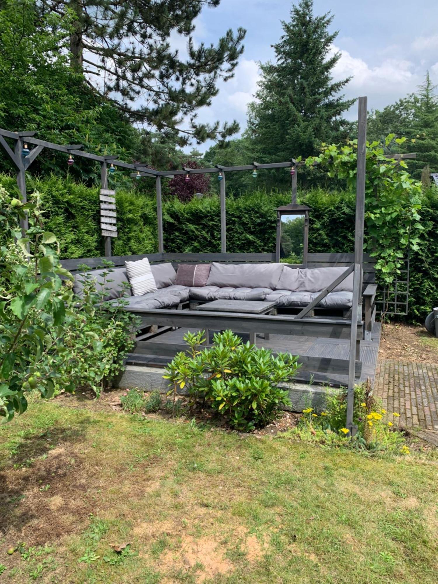 Dubbele Chalet Op Recreatiepark Topparken Op De Veluwe In Beekbergen Met Grote Vrije Tuin En Eigen Parkeerplaats Pokój zdjęcie